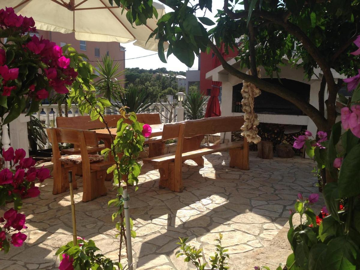 Apartmani Slavica Weißenburg Exterior foto