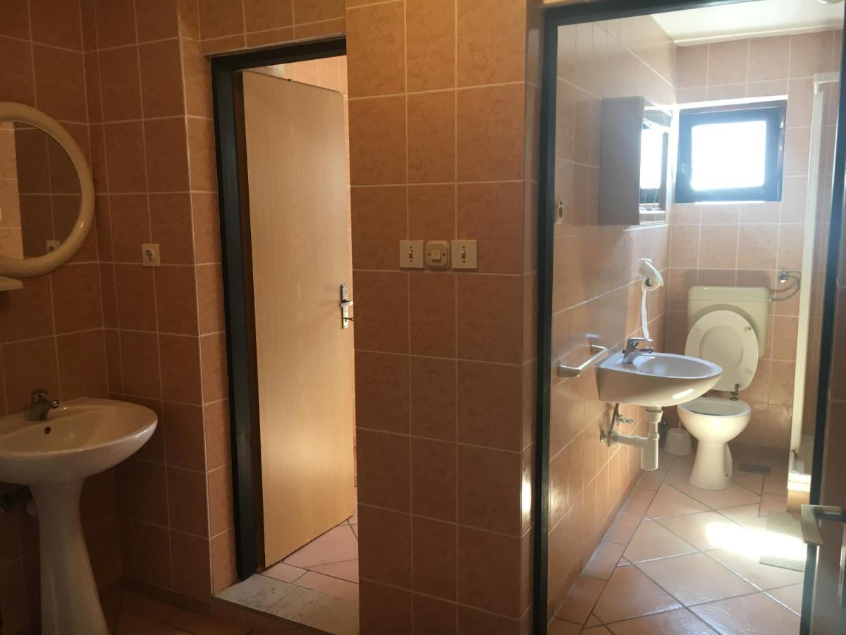 Apartmani Slavica Weißenburg Exterior foto