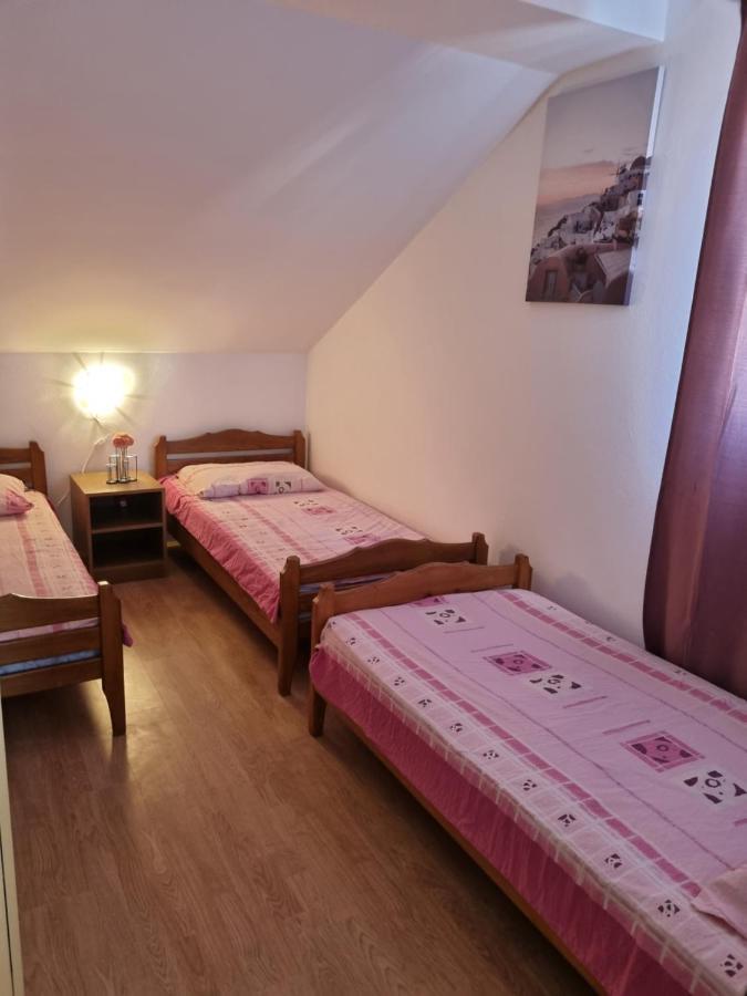 Apartmani Slavica Weißenburg Exterior foto