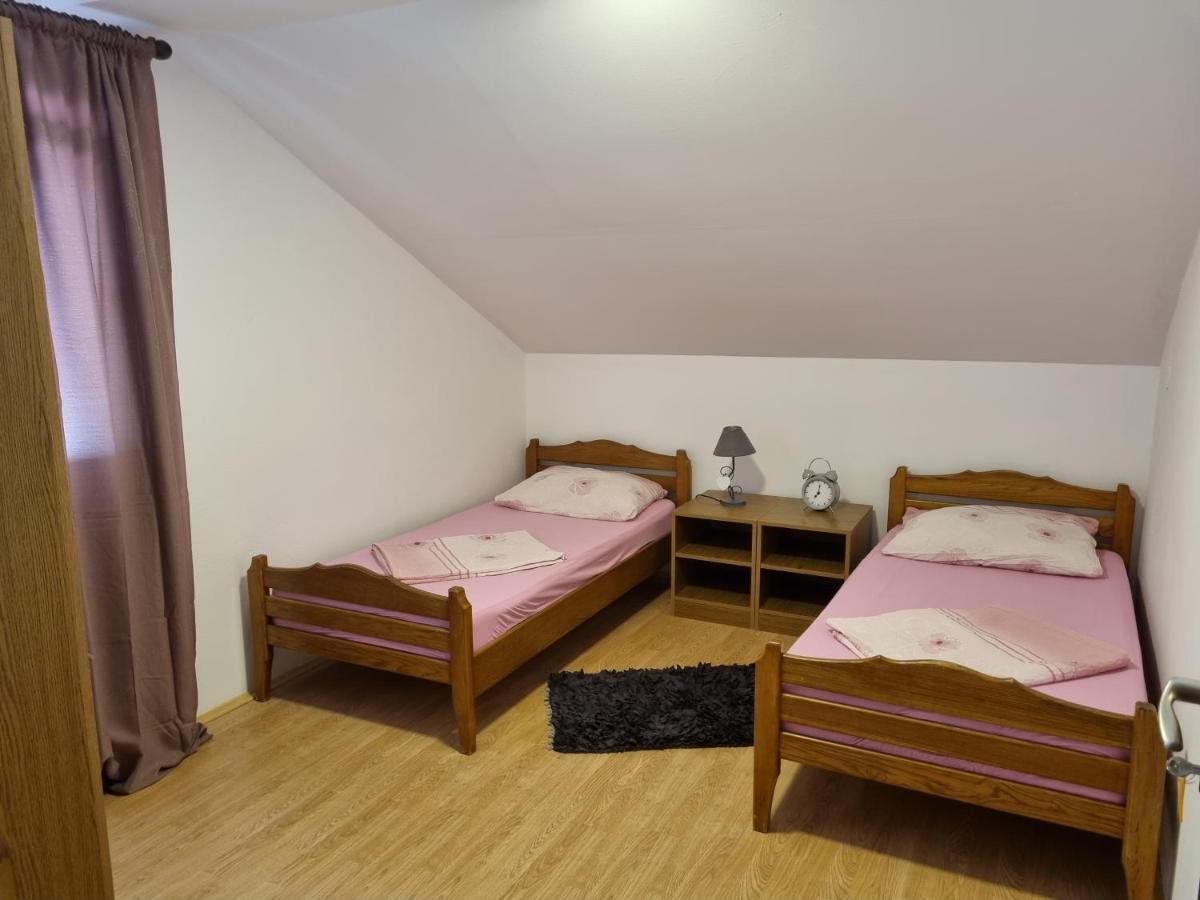 Apartmani Slavica Weißenburg Exterior foto